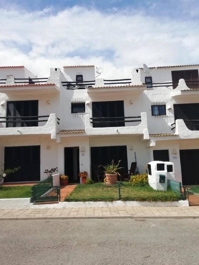 Ferienhaus mit Meerblick für 6 Personen, mit Ausblick und Garten sowie Pool, kinderfreundlich in Lagos - 2
