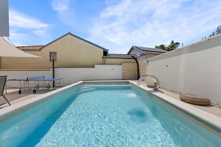 Villa pour 10 personnes, avec Terrasse et Piscine à Barbariga - 4