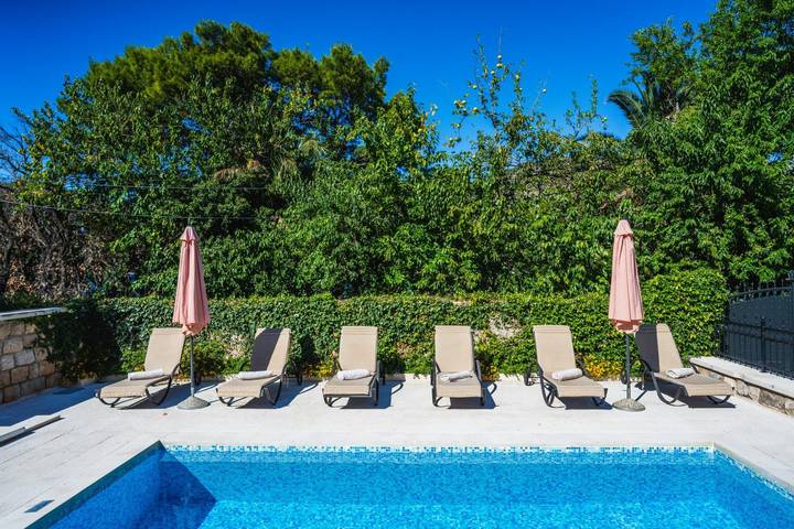 Villa für 9 Personen, mit Balkon/Terrasse und Pool in Dubrovnik - 3