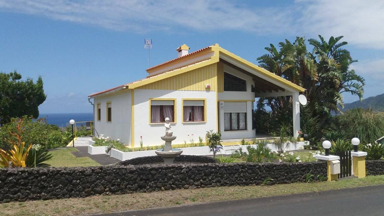 Three-Bedroom House in Ilha do Faial
