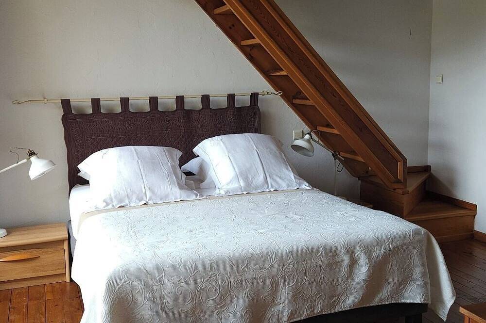 Appartement entier, Le Loft  - Appartement 6 pers., climatisés, piscine partagée, Wifi in Laroque-des-Albères, Région de Céret
