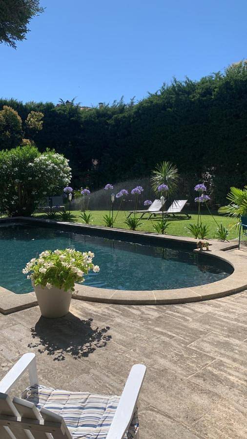 Ferienwohnung für 2 Personen, mit Terrasse und Garten sowie Pool und Sauna