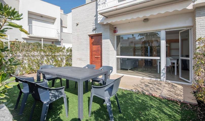 Vakantiehuis voor 8 personen, met Terras en Zwembad in Altafulla