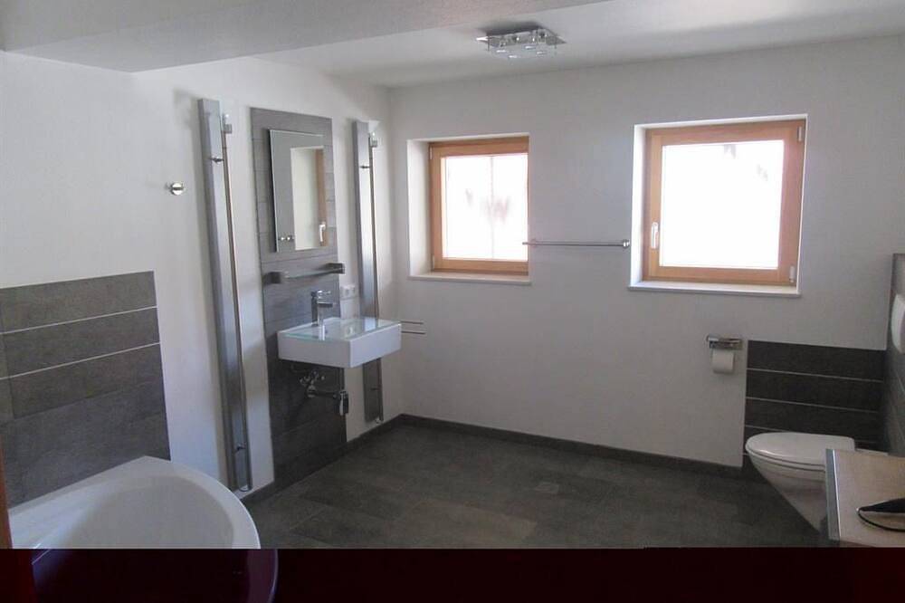 Ganze Wohnung, Die Kleine, Bad, Wc, 1 Schlafraum - Ferienwohnung Öttersbach in Poppenhausen, Rhön-Hessen