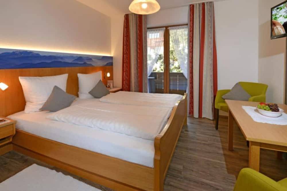 Ganze Wohnung, Komfortable Ferienwohnung 39 qm mit großem Balkon und Panoramabergblick in Reit im Winkl, Bayerische Alpen