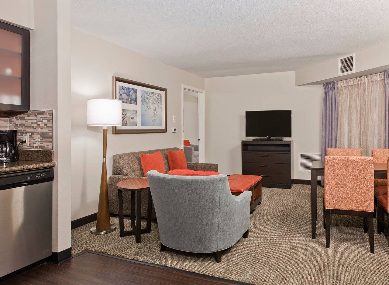 Staybridge Suites Charlotte Ballantyne in Charlotte, Mecklenburg County