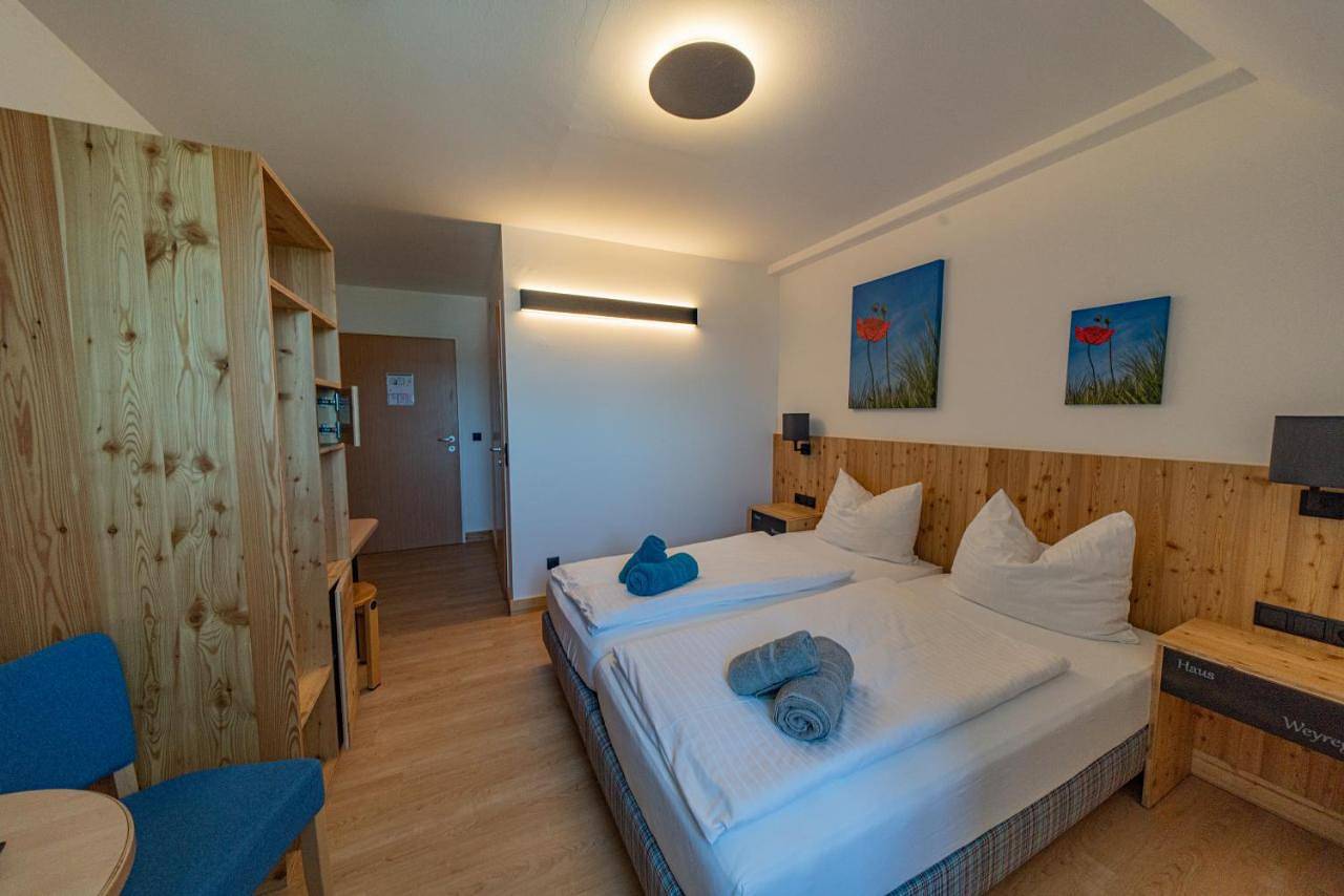 Haus Weyregg - Pension in Weyregg am Attersee, Bezirk Vöcklabruck
