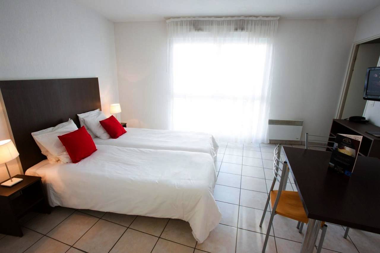 Apartment (2-4 Adults) in Mérignac, Région de Bordeaux