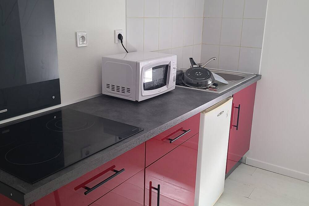 Appartement entier, Appartement T1 près du centre ville et de la Gare Sncf in Brest, Région de Brest