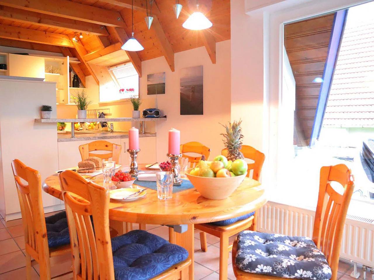 Ferienhaus "Moinmoin" – Nordseeurlaub mit Kamin, Terrasse & Strandkorb in Dorum-Neufeld, Dorum