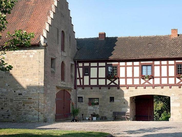 Ferienhaus für 2 Personen, mit Terrasse und Garten sowie Pool und Sauna