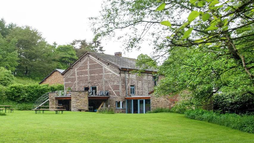 Location de vacances pour 16 personnes, avec jardin, animaux acceptés dans Dochamps