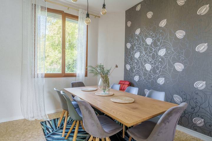 Ferienhaus für 8 Personen mit Balkon in Migennes, Auxerre und Umgebung