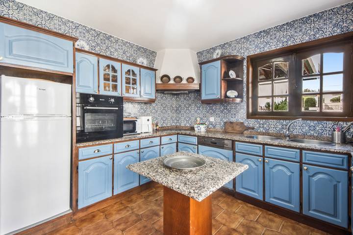 Casa do Terreiro with private pool, private terrace, and Wi-Fi in Barqueiros, Braga District