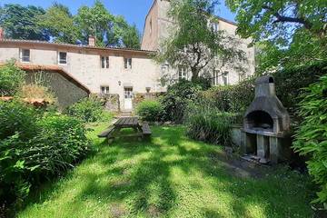 Gîte pour 6 personnes, avec jardin à Gétigné