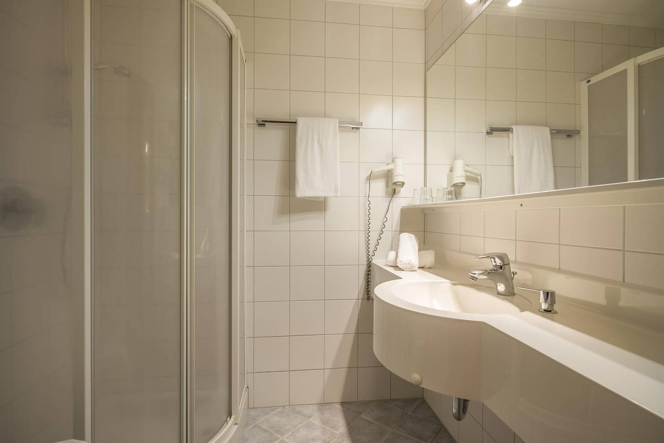 Doppelzimmer ohne Balkon Fs in Maurach, Eben am Achensee