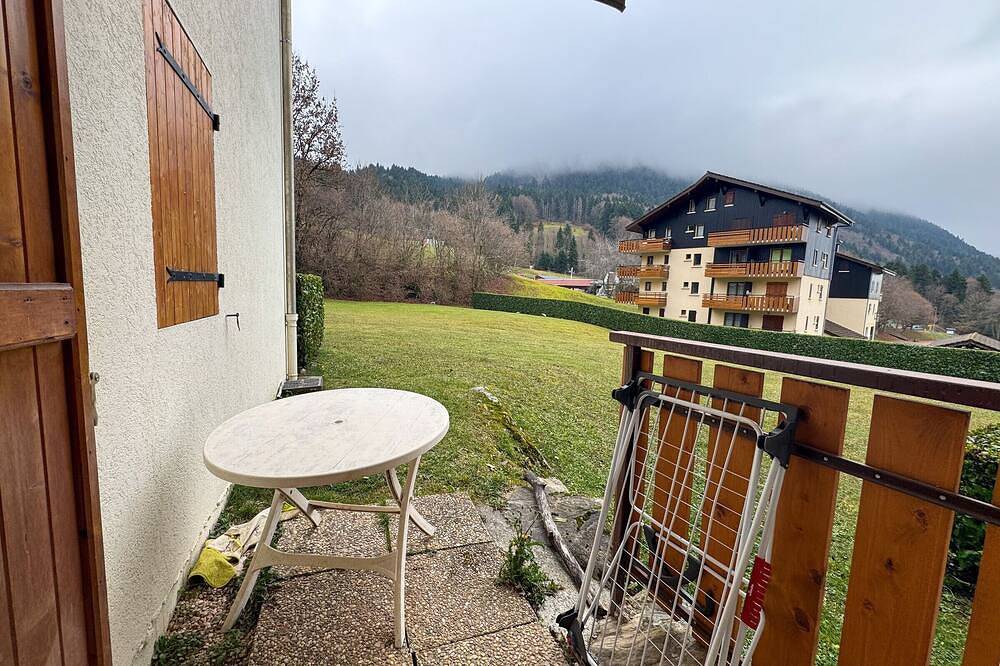 Entire apartment, Cozy 1-Bedroom Apt in Bernex - Ski-In/Ski-Out, Wifi, Pet-Friendly, Near Evian & Lake Geneva in Bernex, Thonon-les-Bains region