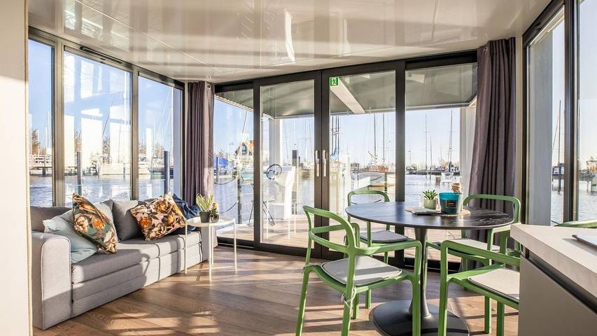 Bateau pour 5 personnes, avec jardin et piscine, animaux acceptés dans Volendam - 2