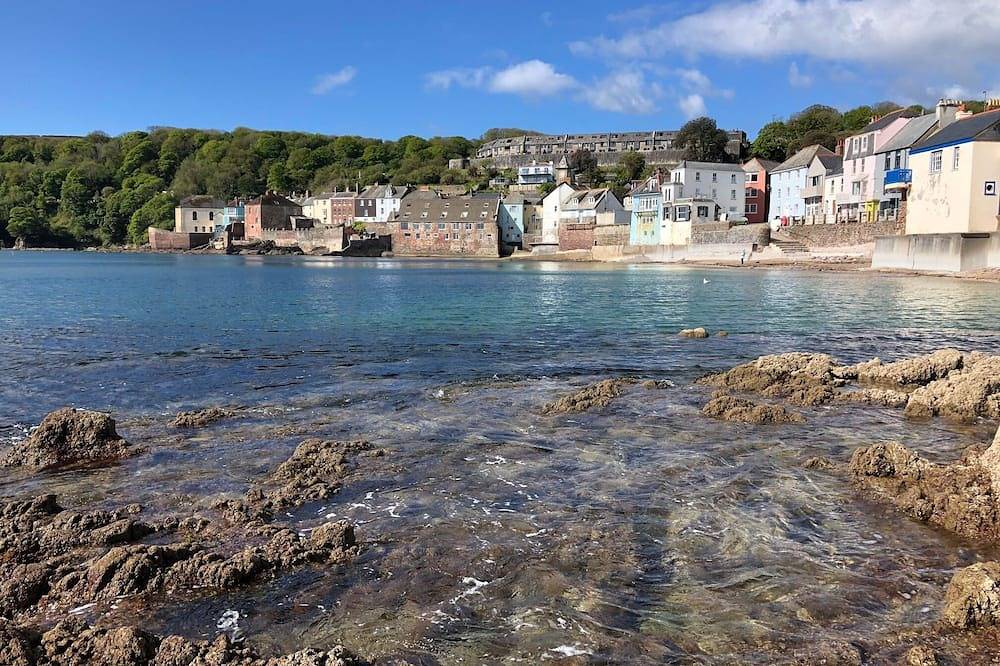 Casa rural en posición soleada con vistas al mar en una ubicación tranquila pero céntrica del pueblo. in Kingsand and Cawsand, Cornualles
