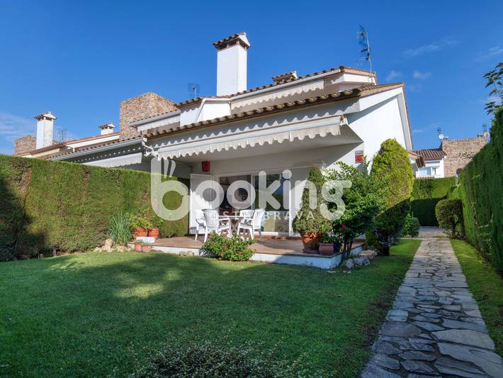 Preciosa casa tradicional para 8 personas con jardín en el centro de Playa de Ar in Platja d'Aro, Costa Brava