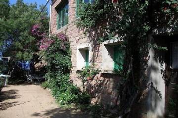 Cottage pour 5 personnes, avec jardin dans Port De Porto Ota