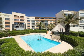 Gîte pour 8 personnes, avec piscine dans Plage du Grau d'Agde