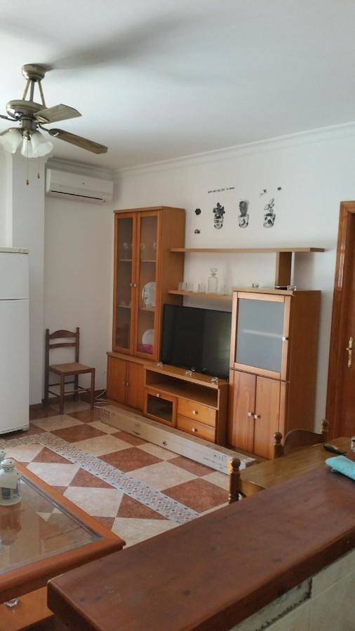 Chalet para 6 personas, con piscina además de vistas y jardín, Se admiten mascotas en Axarquía - 2