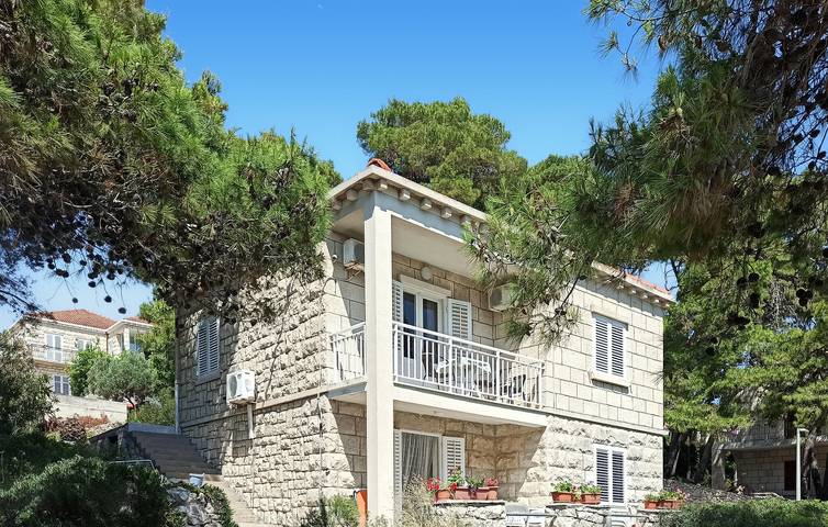 Gîte pour 4 personnes, avec terrasse à Lumbarda - 4