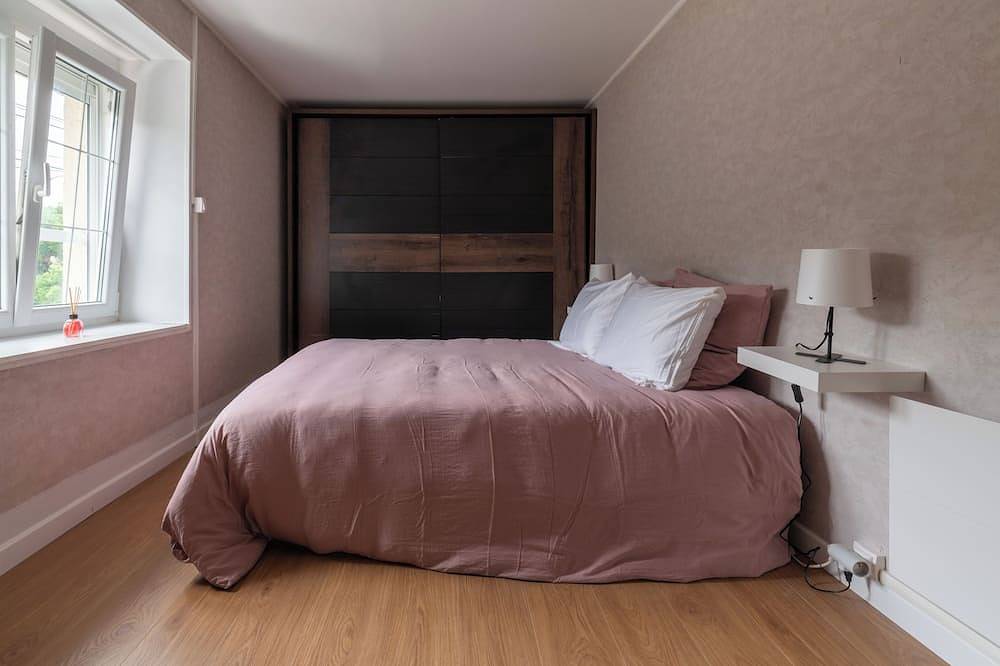 Charming, quiet house with terrace & parking in Nouzonville, Parc naturel régional des Ardennes