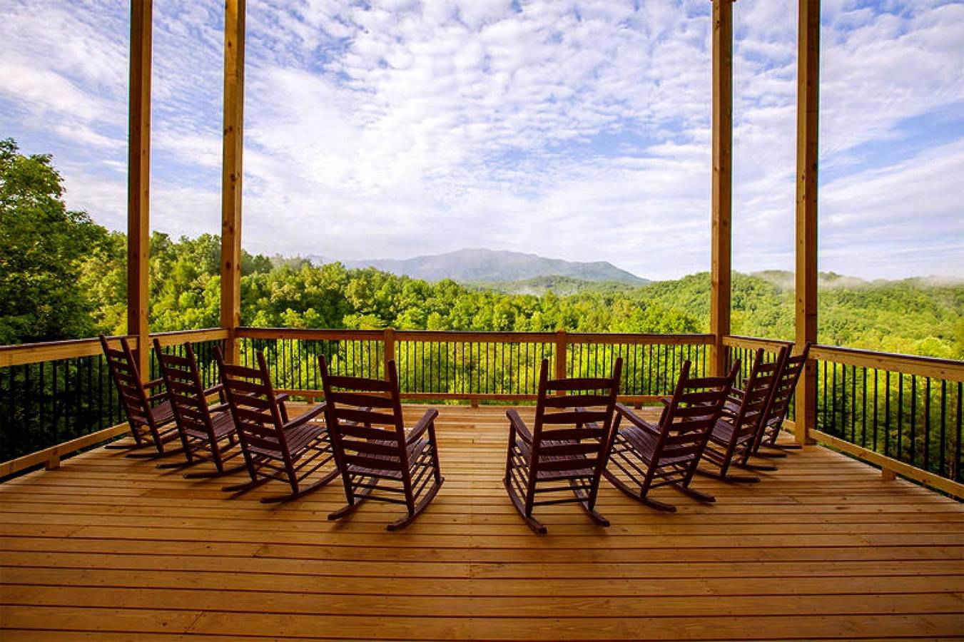 Luxury 14Br Haven: Views, Games, Hot Tubs & More! in Pittman Center, Sevier County