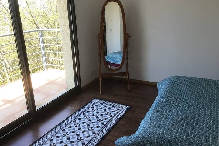 Gîte pour 4 personnes, avec balcon et jardin à Pugny-Chatenod - 3