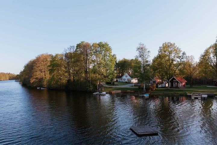 Hus för 13 Personer med trädgård in Emmaboda