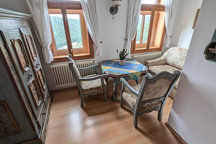 Zimmer 4 - Berggasthaus & Pension Schöne Aussicht in Klingenthal, Chemnitz und Umgebung