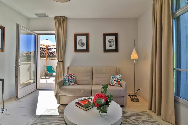 Chambre d’hôte pour 2 personnes, avec jardin et piscine à Nîmes - 2