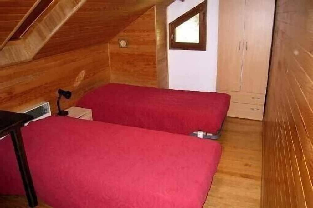 Chalet 6 Personnes - Terrasse sud 30 m2, vue dégagée, calme- Haut Verdon in Beauvezer, Région Castellane