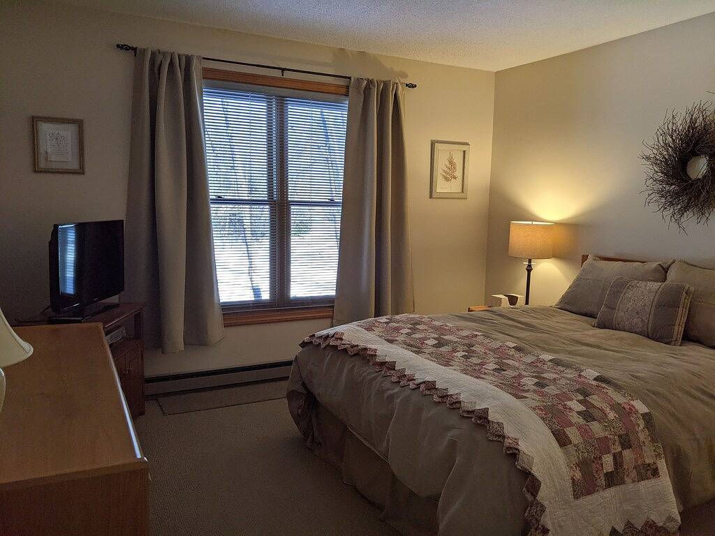 Ganze Wohnung, Deer Park River View Condo with Ac in Woodstock (NH), Franconia Notch