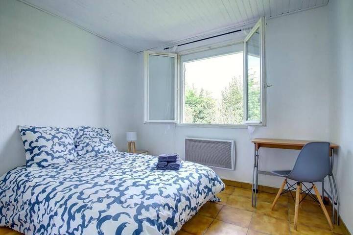 The Van Gogh House: 3 bedrooms, 4 beds, and easy parking in Tournefeuille, Umgebung Toulouse
