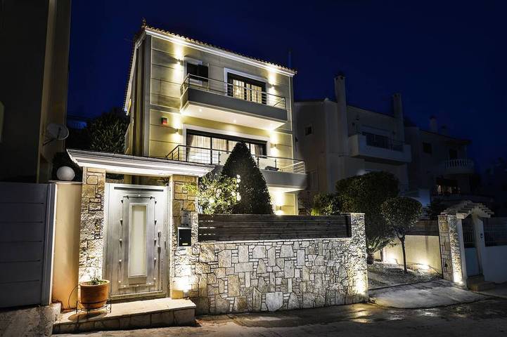 Ferienhaus für 8 Personen, mit Balkon und Garten