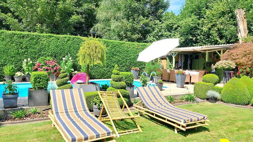 Location de vacances pour 11 personnes, avec jardin ainsi que piscine et sauna à Mol - 3