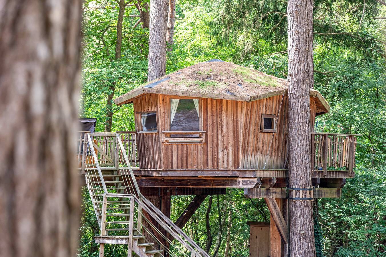Ferienhaus 'Baumhaus Wernerwald' mit Balkon und Wlan in Sahlenburg Strand, Cuxhaven