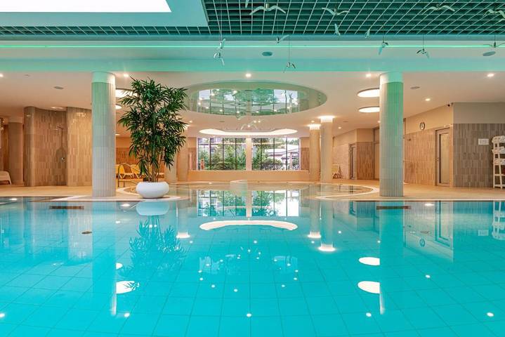 Apartament wakacyjny dla 3 osób, z basen i sauna oraz jacuzzi i ogród w Litwa