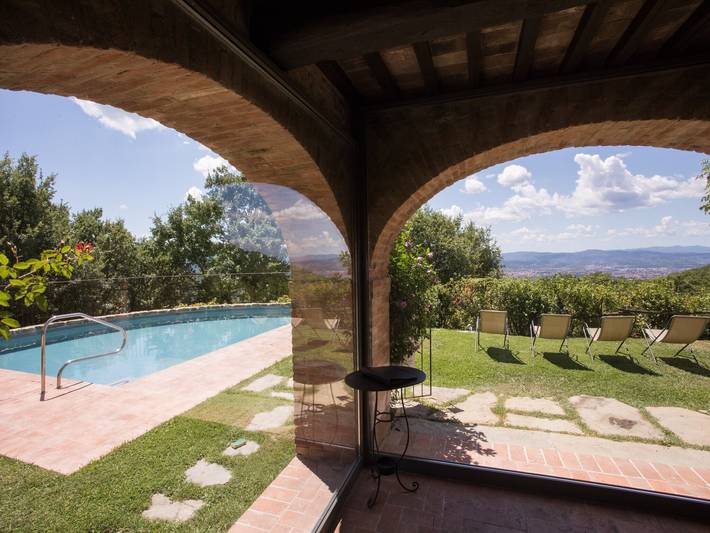 Villa con piscina e fascino della regione vinicola in Arezzo, Provincia di Arezzo
