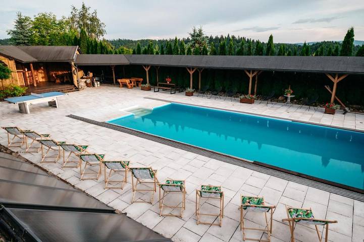 Domek letniskowy dla 6 osób, z Taras i Jacuzzi oraz Ogród i Basen w Podkarpacie