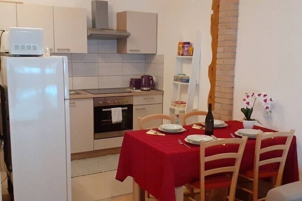 Ganze Wohnung, 1-Zimmer-Ferienwohnung mit Balkon Fuzine, Gorski kotar (A-19537-a) in Fuzine, Primorje-Gorski Kotar