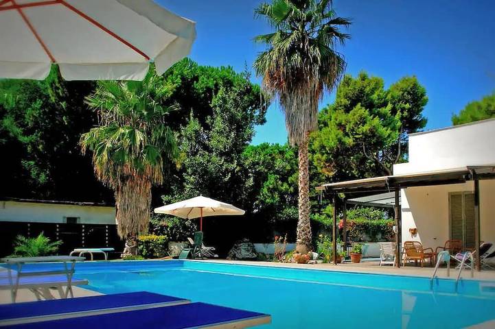 Villa pour 6 personnes, avec jardin - 1