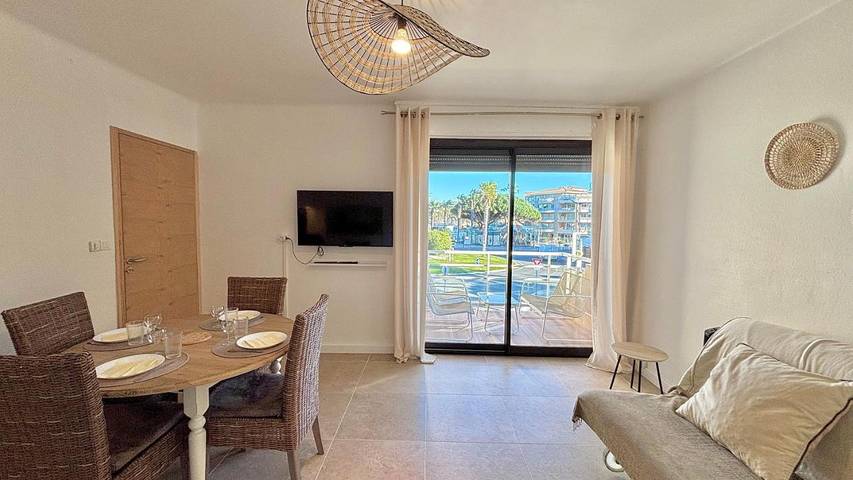 Gîte pour 4 personnes, avec balcon et vue dans Office De Tourisme Cavalaire - 4