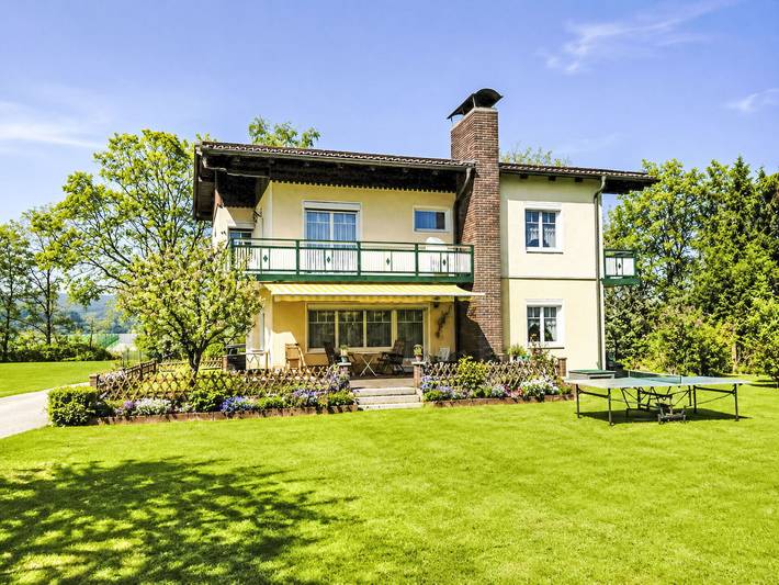 Ferienhaus für 7 Personen, mit Garten