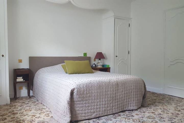 Location de vacances pour 8 personnes, avec jardin à Limonest - 2