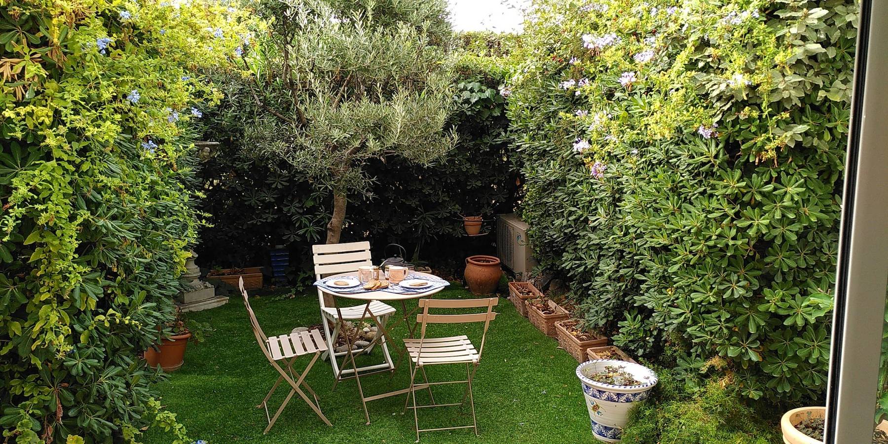 Estudio entero, Pretty T1 with garden by the sea in Saint-Laurent-du-Var, Region de Cannes