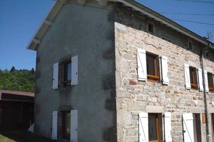 Gîte pour 5 personnes, avec jardin, animaux acceptés dans La Chambonie